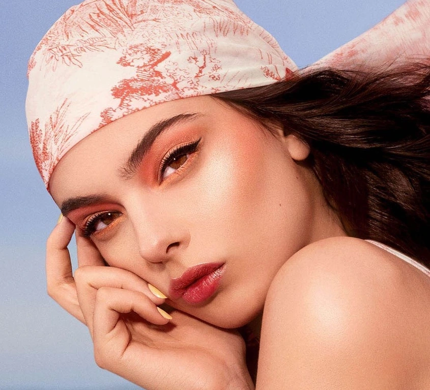 Dior обяви Дева Касел за свой международен посланик 