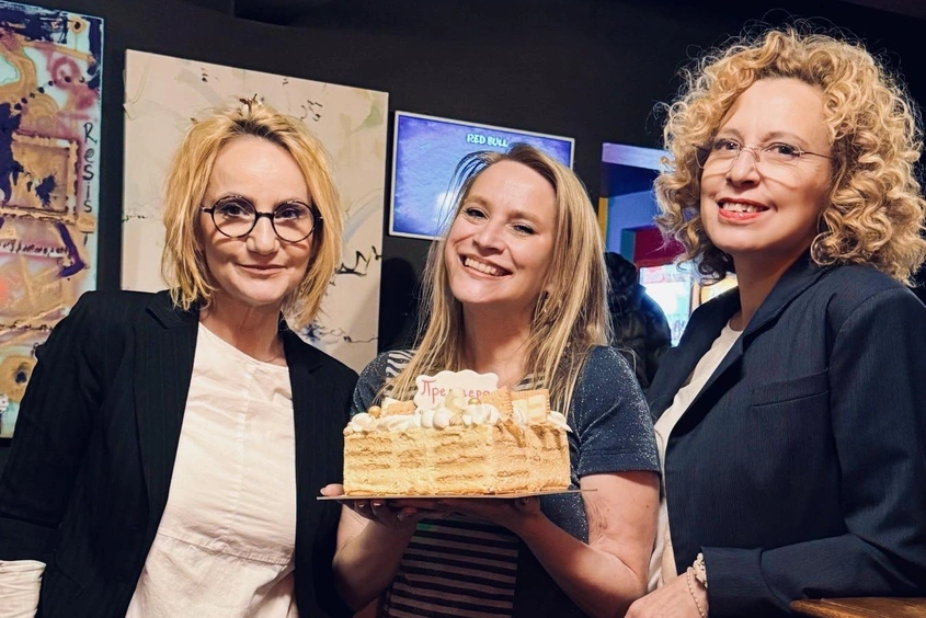 Лиза Шопова и Силвия Лулчева с премиера на "Госпожите"