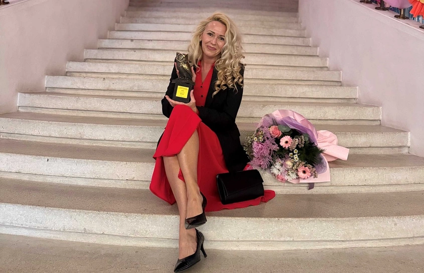 Катя Антонова отличена с две награди за детска литература за два дни