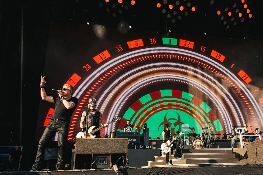 40 000 души пяха с Guns N' Roses на стадион ''Васил Левски''