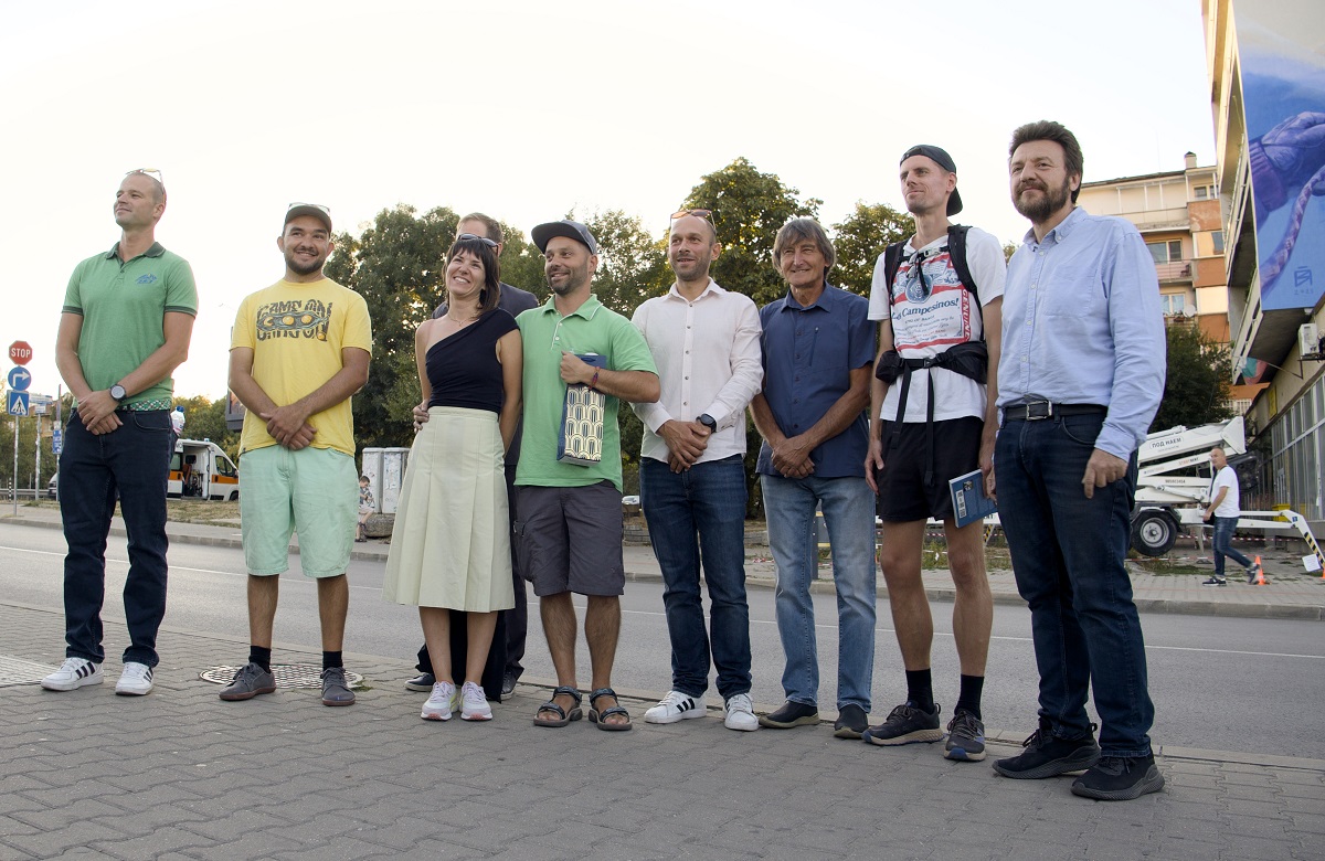 Алпинизмът като метафора на живота – стенопис показва връзката между спорта, природата и човека