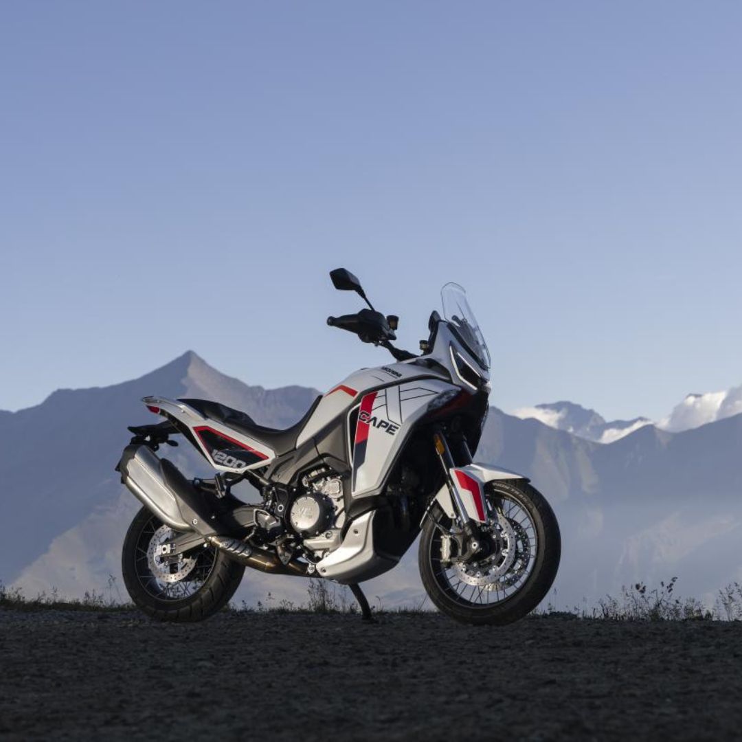X-CAPE 1200: Отвъд границите на приключението с Moto Morini 