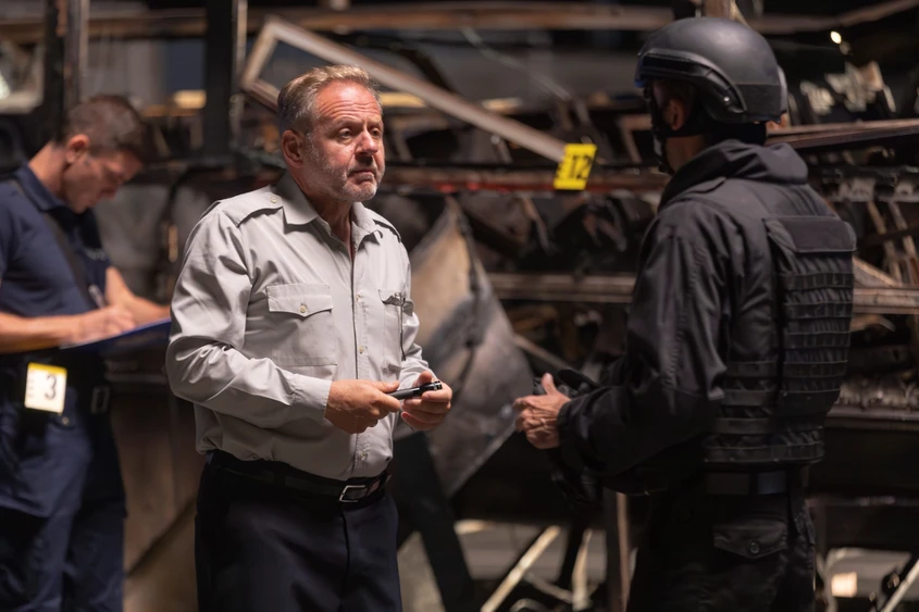 Самуел Финци снима филм за атентата в Бургас