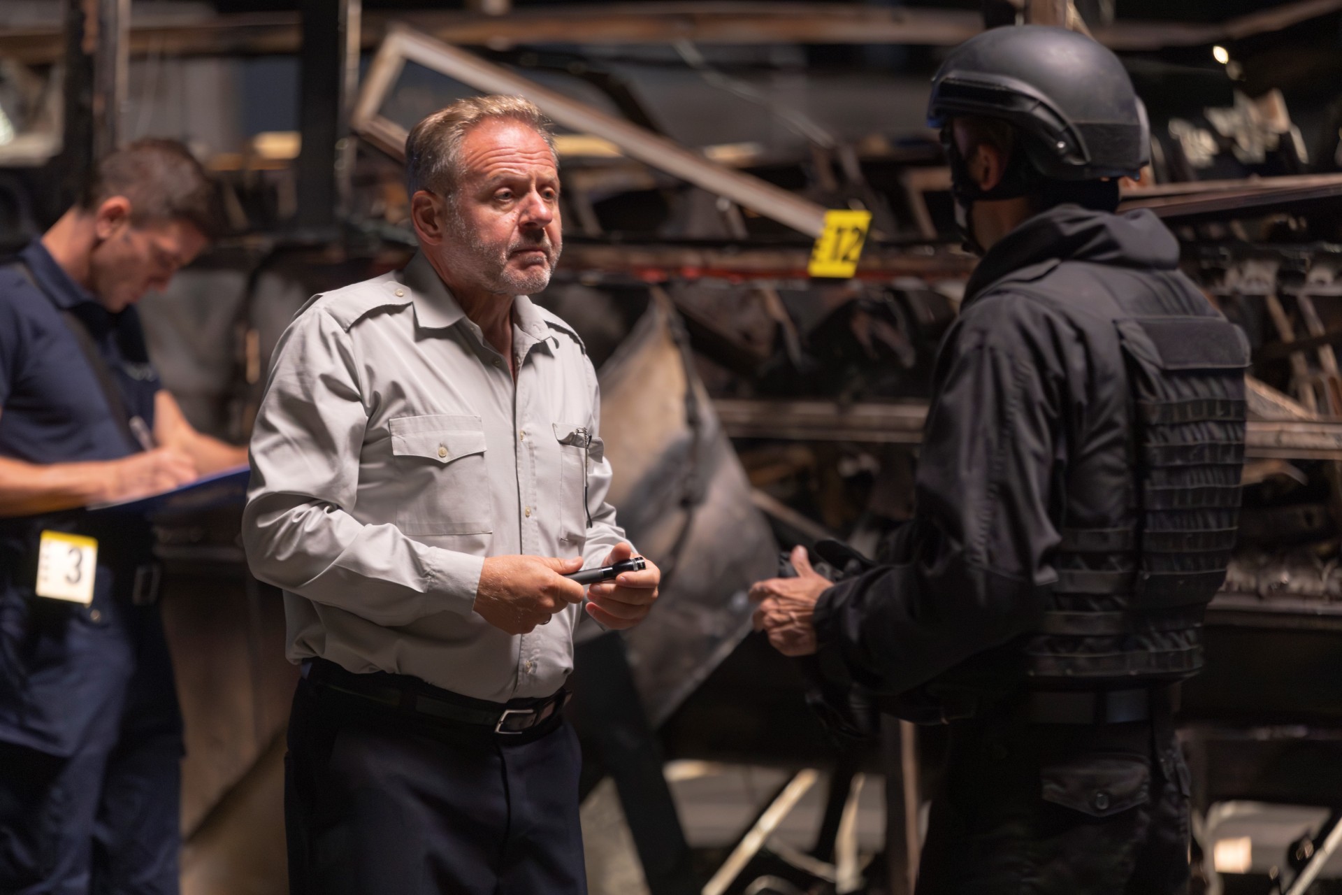 Самуел Финци снима филм за атентата в Бургас