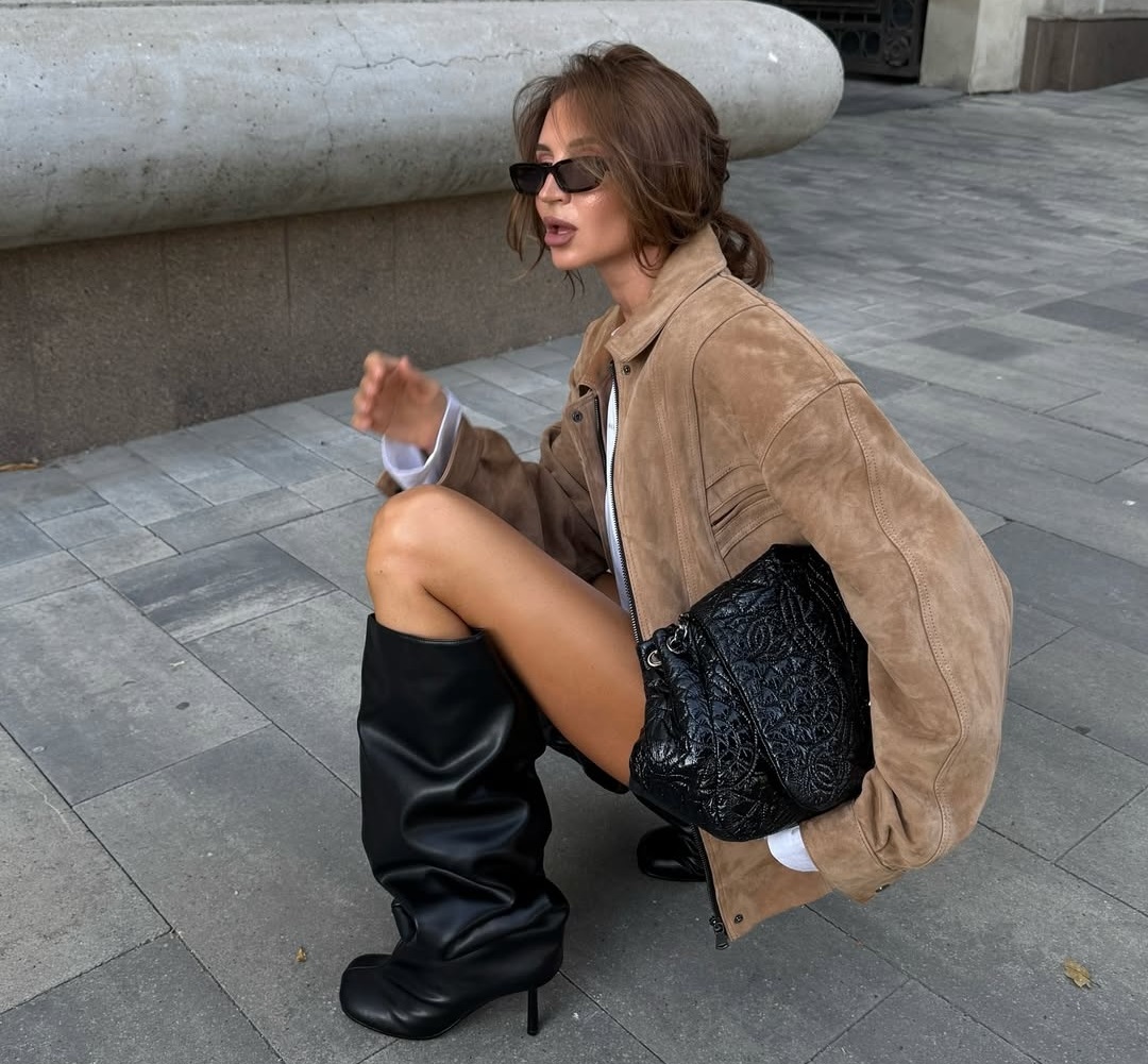 Месечен хороскоп на High View Art  за октомври 2025 г.