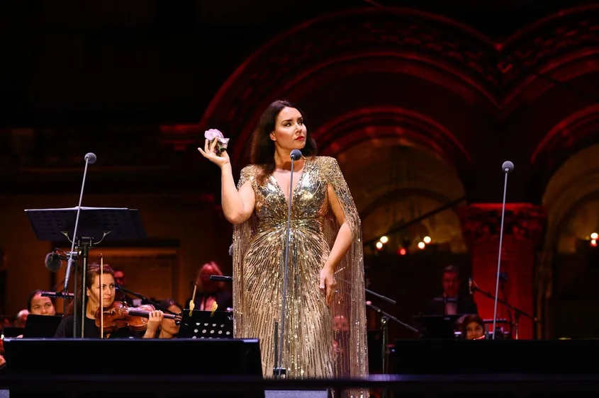 С българска оперна ария в Париж Соня Йончева стартира новата артистична година