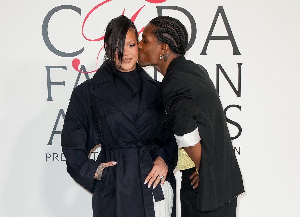 Майка и икона: Риана завладя CFDA 2025 с визия в подкрепа на A$AP Rocky