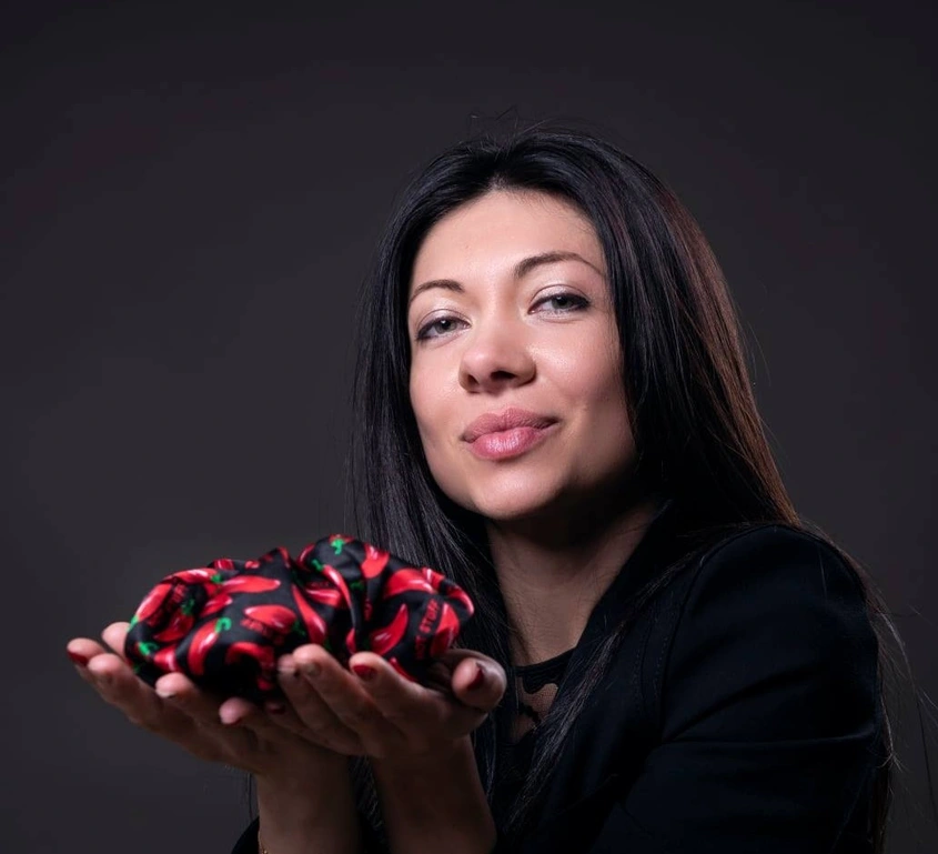 Островът KARANOVA срещу вълните на бързата мода - Изкуството да бъдеш лимитиран