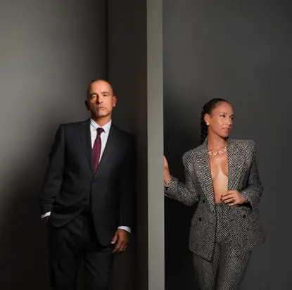 Ерос Рамацоти разказва ''Една важна история'' в нов двуезичен албум