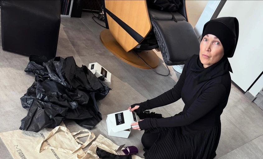 Българска марка облича метъл звездата Таря Турунен