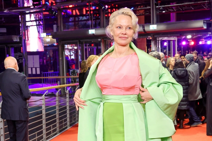 Философията на Памела Андерсън за перфектния self-care ден