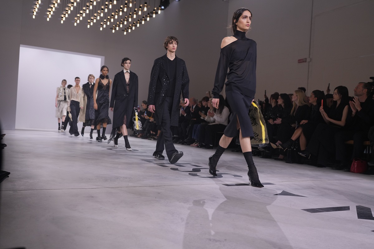 Fendi FW26: Less I, more Us