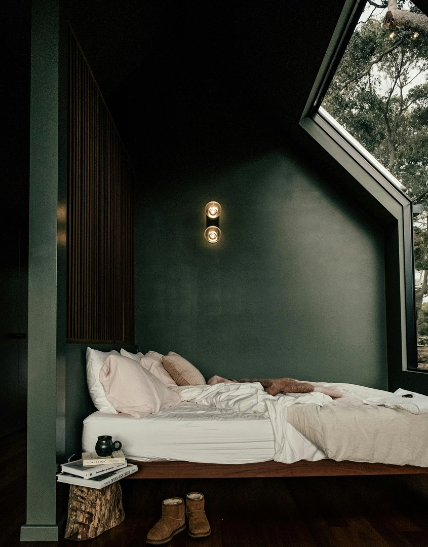 Стил и хармония в спалнята: Интериорът, който създава спокойствие