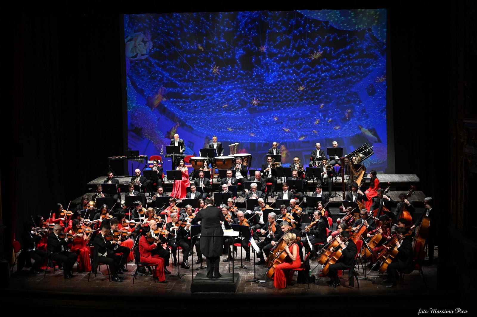 Филхармонията на театър ''Джузепе Верди'' от Салерно на първо голямо турне у нас