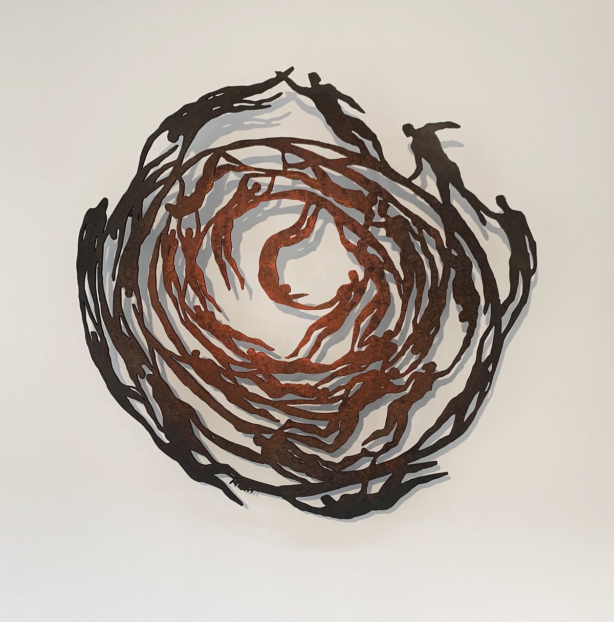 СБХ и галерия-книжарница София Прес представят изложбата ''Вибрации'' на Крум Байтошев