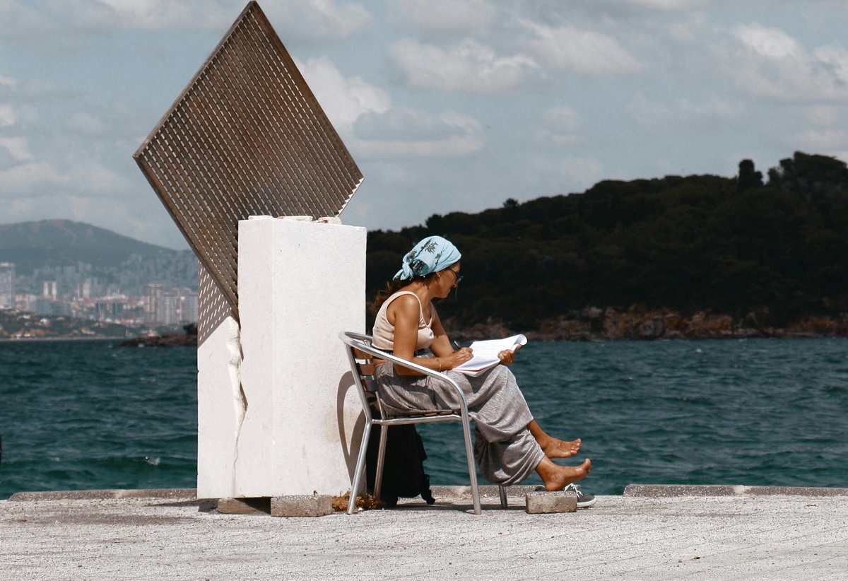 Енергията, която излъчваш днес, неусетно моделира живота ти и определя какво ще те намери утре