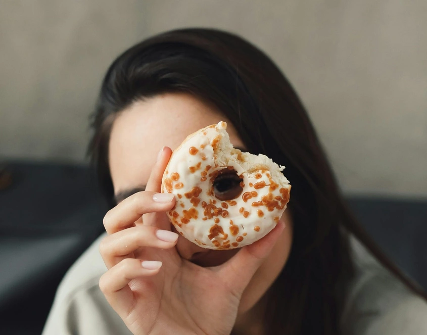 Комфортна храна за мрачен ден – какво ядат хората, когато им е тъжно