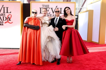 Две десетилетия по-късно великата четворка на ''Дяволът носи Прада 2'' озари Ню Йорк